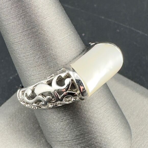 Blanco by Lia Sophia Silver tone scroll design ring size 10 - Picture 2 of 6